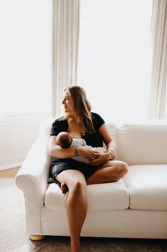 Interview with a baby nurse - breastfeeding mom